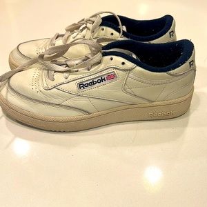 Men’s size 6.5 Reebok Club C 85 Vintage Shoe